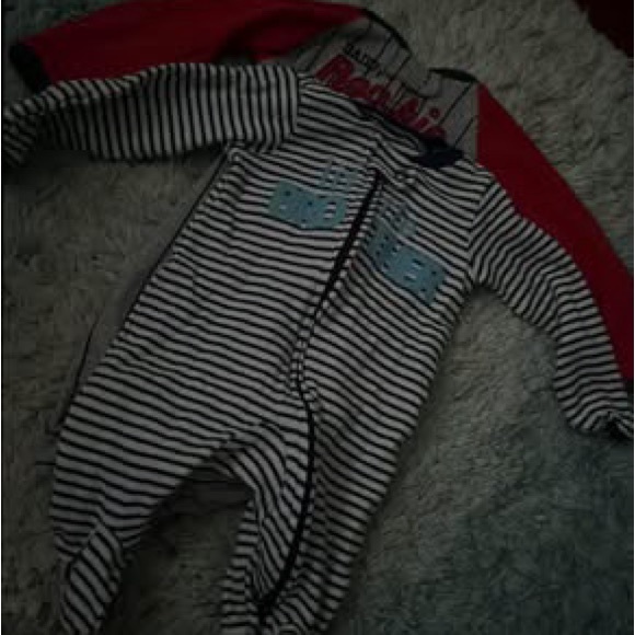 Newborn baby clothes - Picture 4 of 8